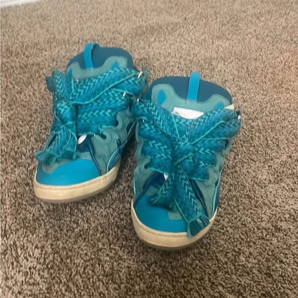 Lanvin Blue High-Top Sneakers with Sporty Design come cash me out